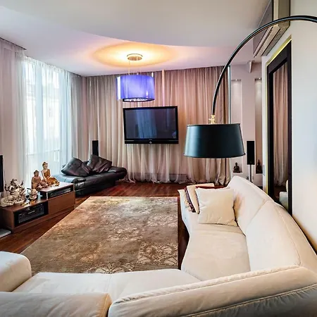 Old Luxury Studio *